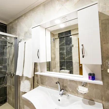 Entes 아파트호텔 4*