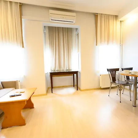 Entes Apartahotel 4*