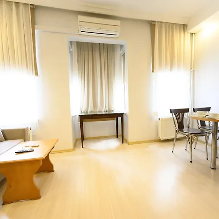 Entes Aparthotel 3*