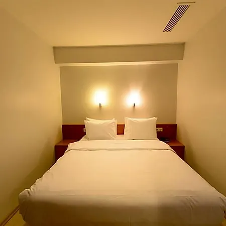 Entes Lejlighedshotel 4*