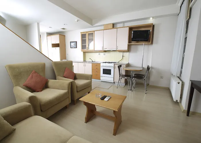 Entes Apartahotel 4*