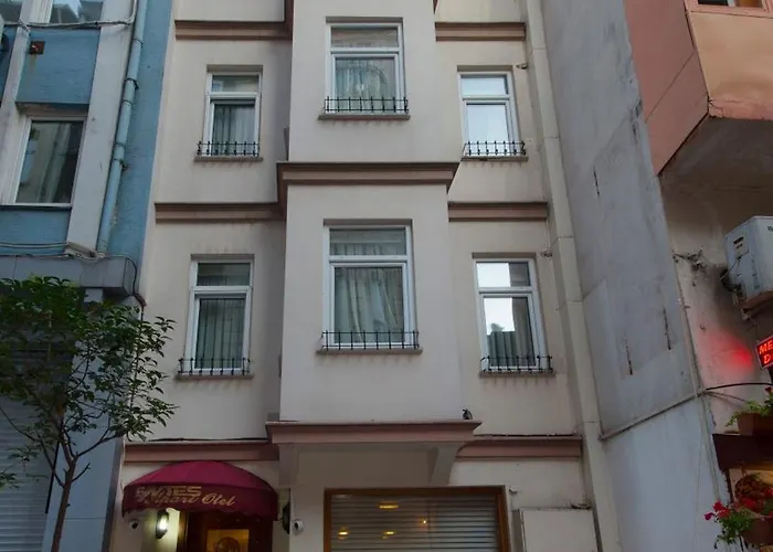 Entes Apartahotel Estambul