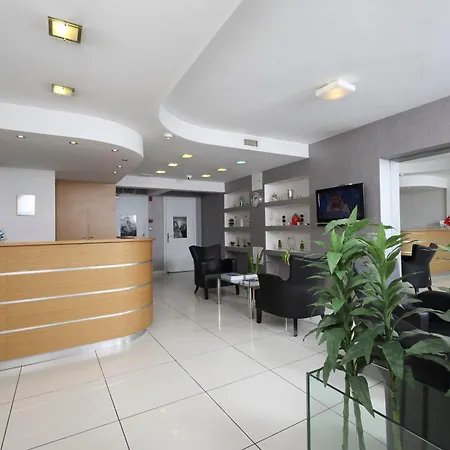Aparthotel Entes