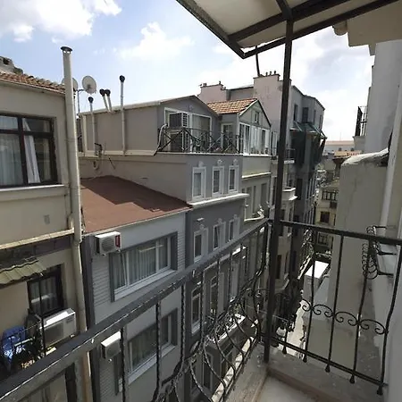 Aparthotel Entes 3*