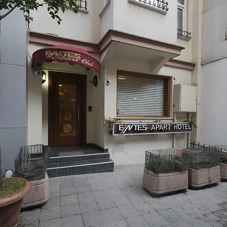 Entes Aparthotel 3*