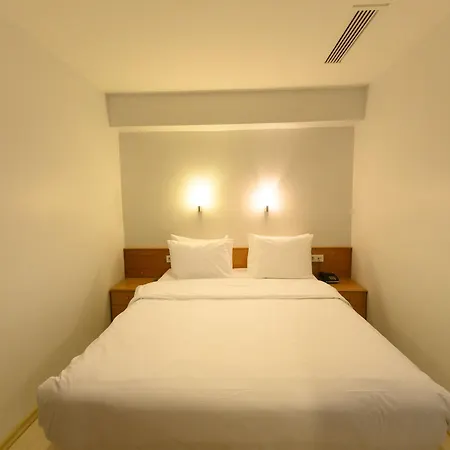 Aparthotel Entes
