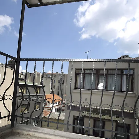 Aparthotel Entes 3*